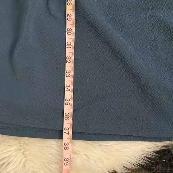 Dress - Picture 6 of 6